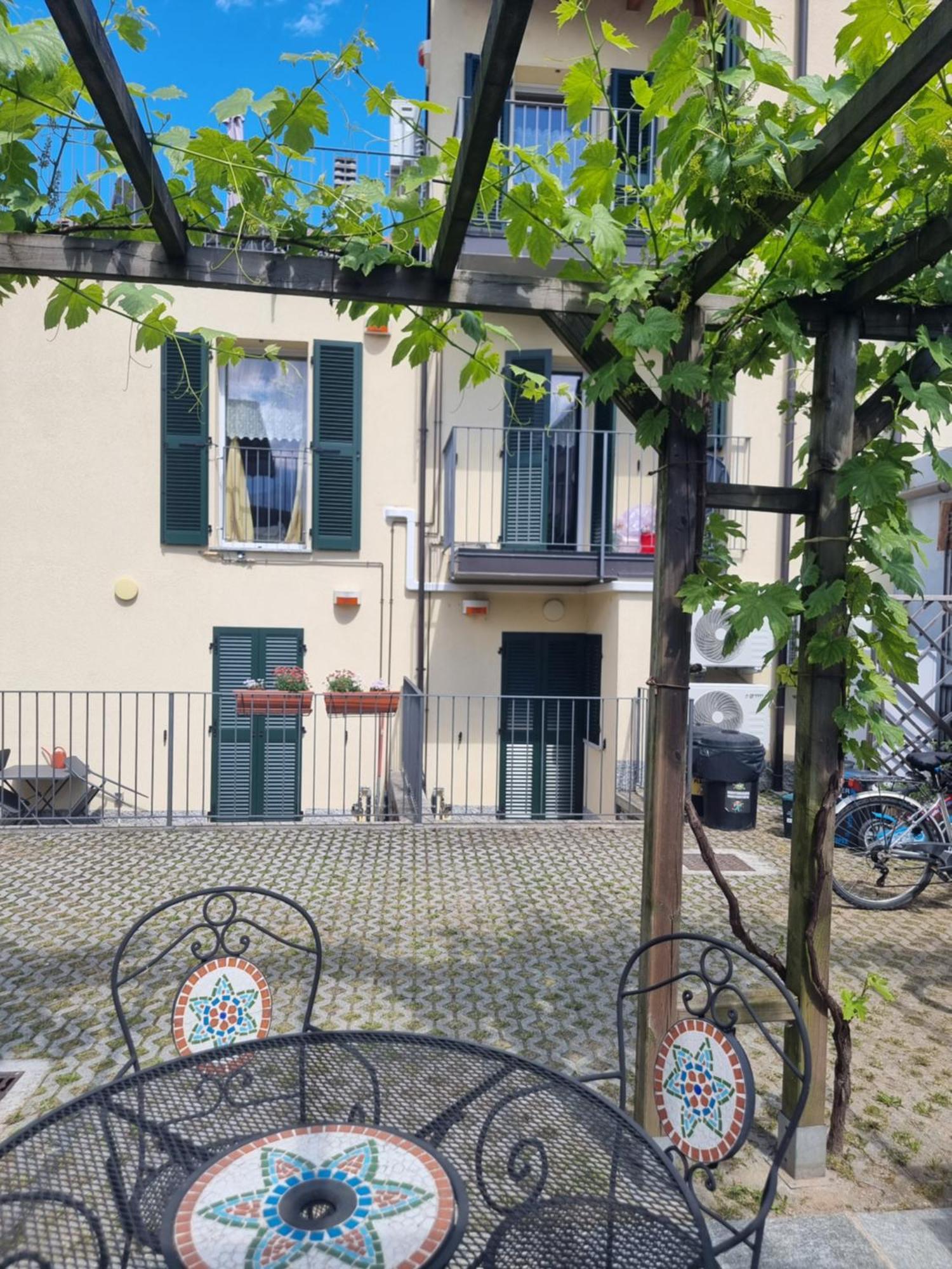 Residenze Lariane Apartman Colico Kültér fotó